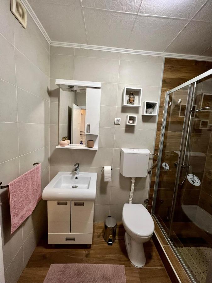 Prestige Apartment 3 Novi Sad Exterior photo